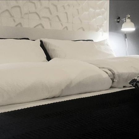 Joivy Heart Of The City 1 Bed Apt Near Castle Belvedere เจนัว ภายนอก รูปภาพ